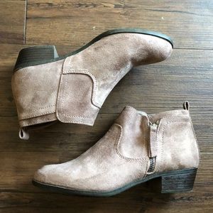 Arizona Jean Co. Brown Booties